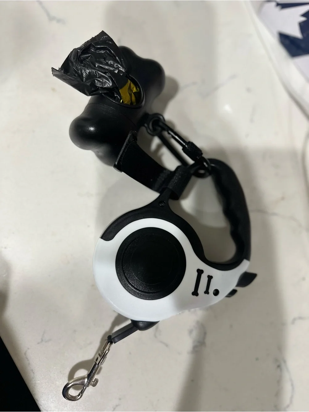 Retractable Dog Leash with Bone Waste Bag Dispenser - Black & White